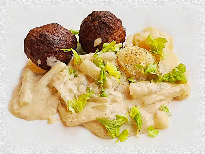 céleri à la béchamel avec boulettes