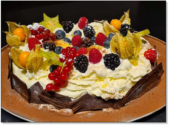 gâteau glacé aux fruits des bois