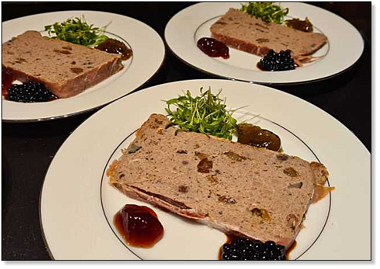 pâté de canard au Grand Marnier et à la truffe