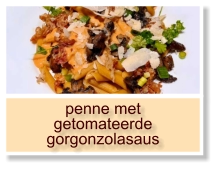 penne met getomateerde gorgonzolasaus