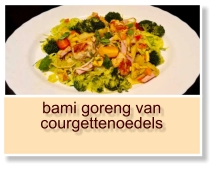 bami goreng van courgettenoedels